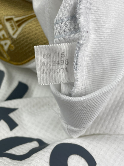 AK2496 AV1001 Real Madrid Home Shirt 2015/16 - size S