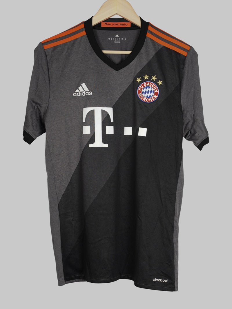 2016/17 Bayern Munich Robben #10 Away Shirt (M)