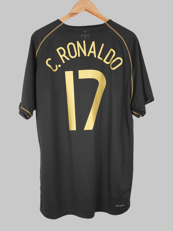 2006/7 Portugal C.Ronaldo #17 Away Shirt (XL) Nike