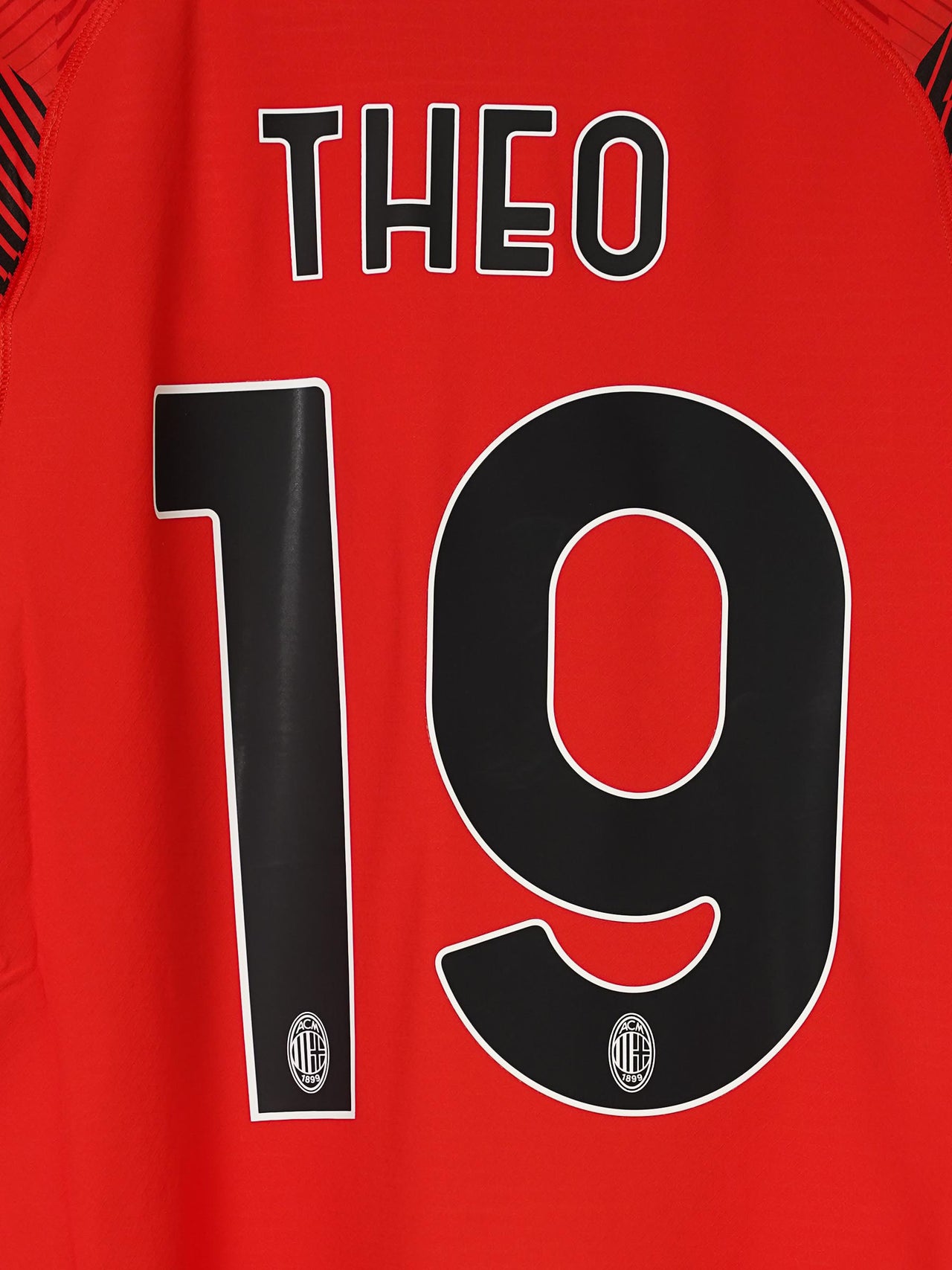 AC Milan Home Shirt Player Issue 2023/24 BNWT Theo #19 (M)