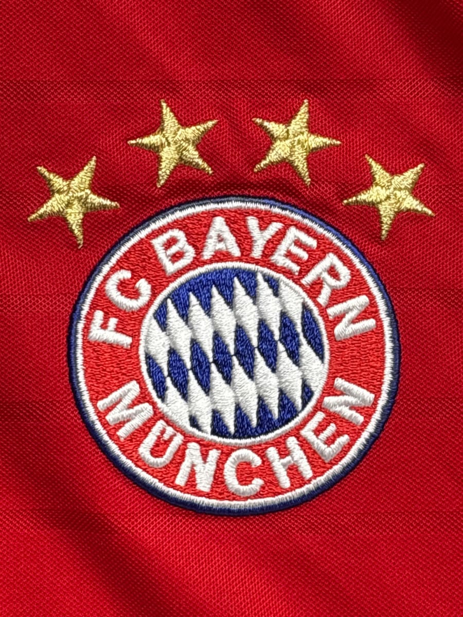 2016/17 Bayern Munich Costa #11 Home Shirt (M)