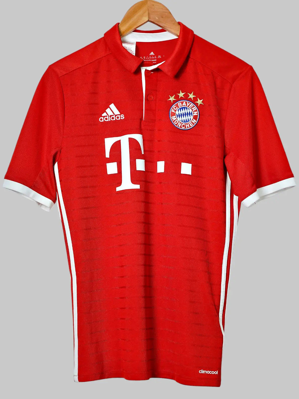 Bayern Munich Home Shirt 2016/17 Lewandowski #9 (XL Kids)