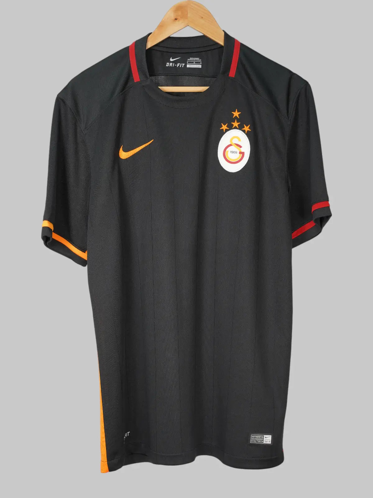 Galatasaray Away Shirt 2015/16 Sneijder #10 (L)