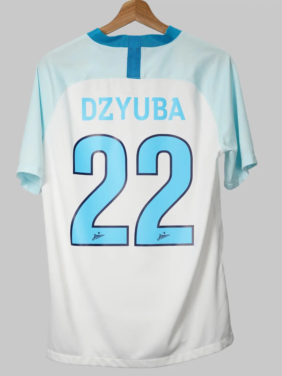 Zenit St Petersburg Away Shirt 2018/19 Dzyuba #22 (M)