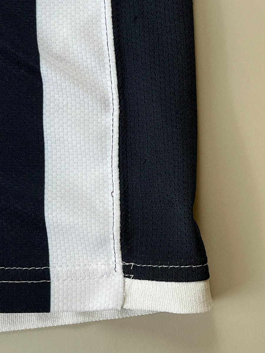 2006/07 Juventus Home Shirt (S Kids)