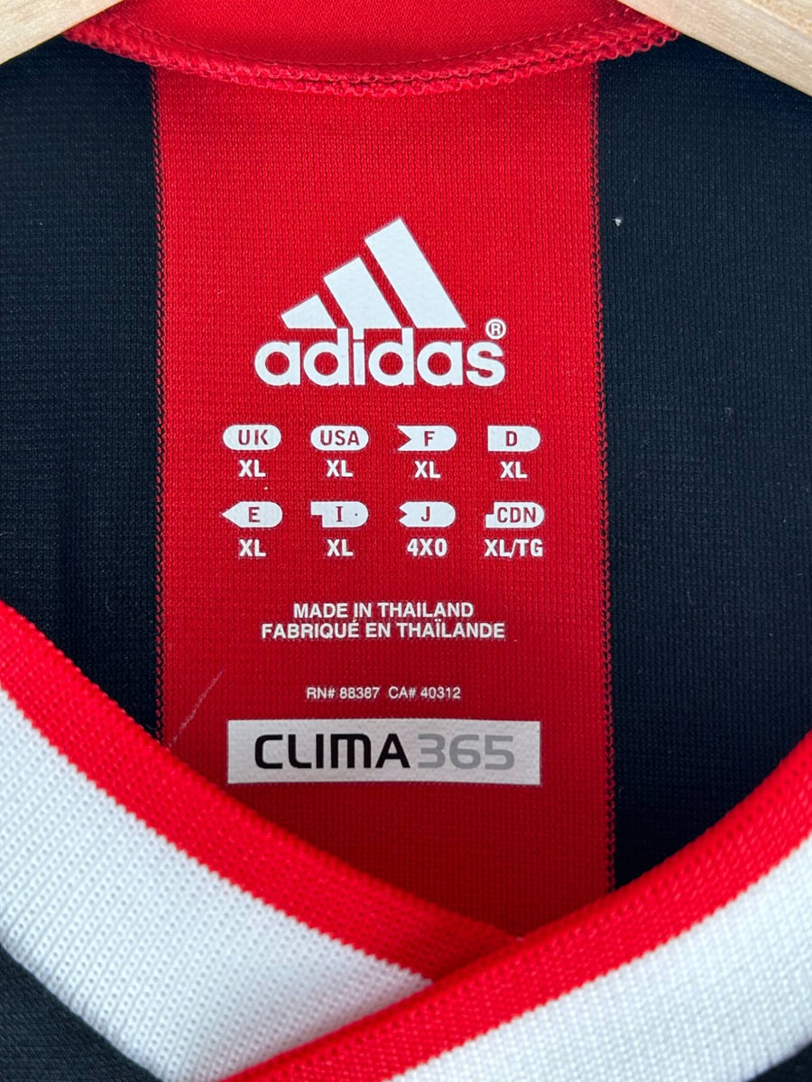 AC Milan Signed Home Shirt 2009/10 Massaro #11 BNWT (XL)