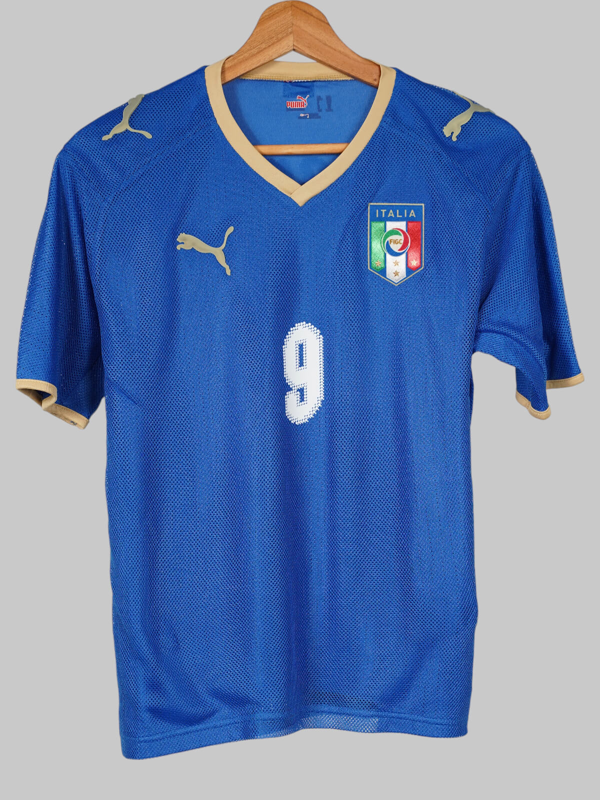 Italy Home Shirt 2007/8 Toni #9 (S)
