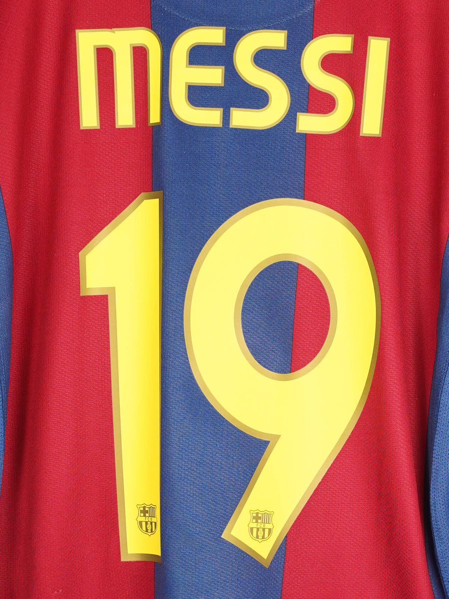 2007/08 Barcelona Messi #19 Home Shirt (M)