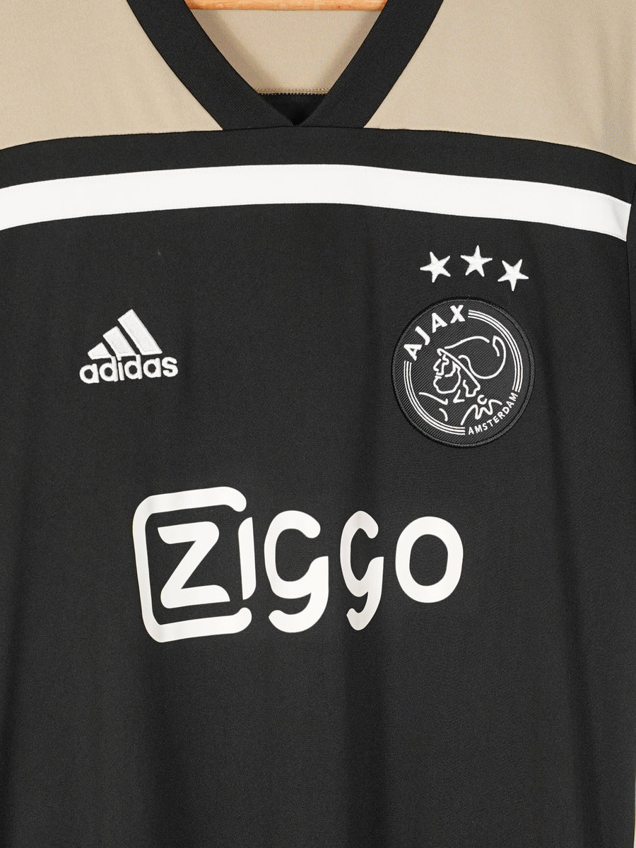 2018/19 Ajax Ziyech #22 Away Shirt (L)