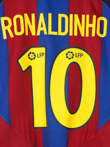 2003/4 Barcelona Ronaldinho #10 Home Shirt (L)