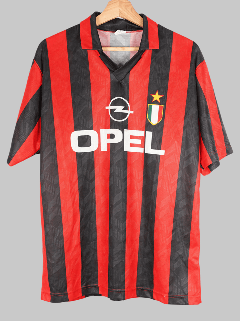 AC Milan Davids #22 Fan Home Shirt Signed (XL)
