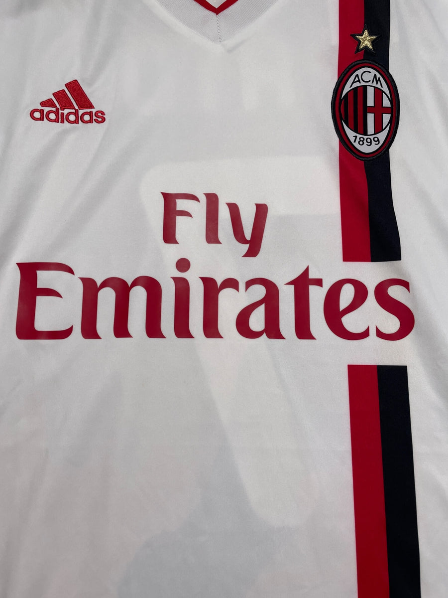 2011/12 AC Milan Pato #7 Away Shirt (M)
