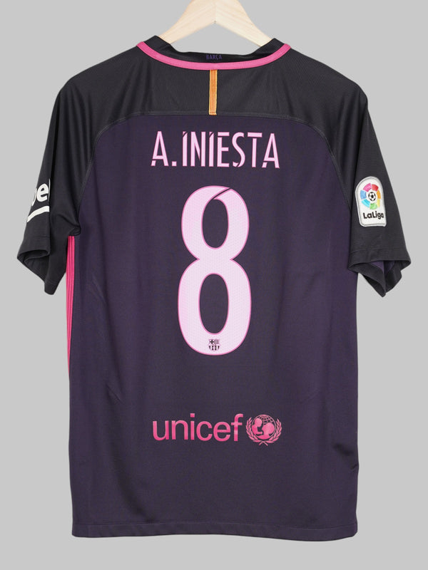 2016/17 Barcelona A.Iniesta #8 Away Shirt (M) Nike