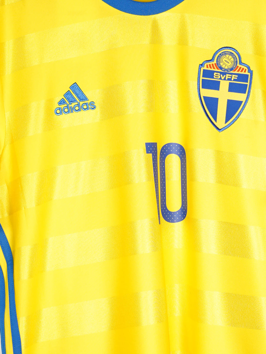 2016/17 Sweden Ibrahimovic #10 Home Shirt (L)