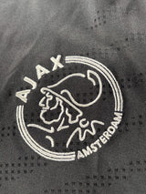 2009/10 Ajax Suarez #16 Away Shirt (M)