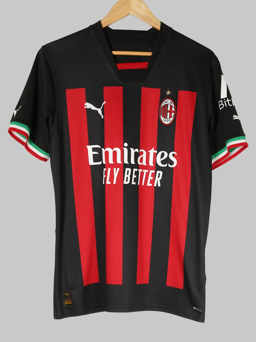 2022/23 AC Milan Ibrahimovic #11 Home Shirt (M)