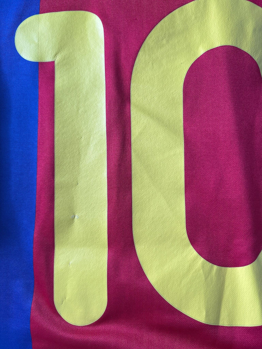2000/1 Barcelona Rivaldo #10 Home Shirt (XL)