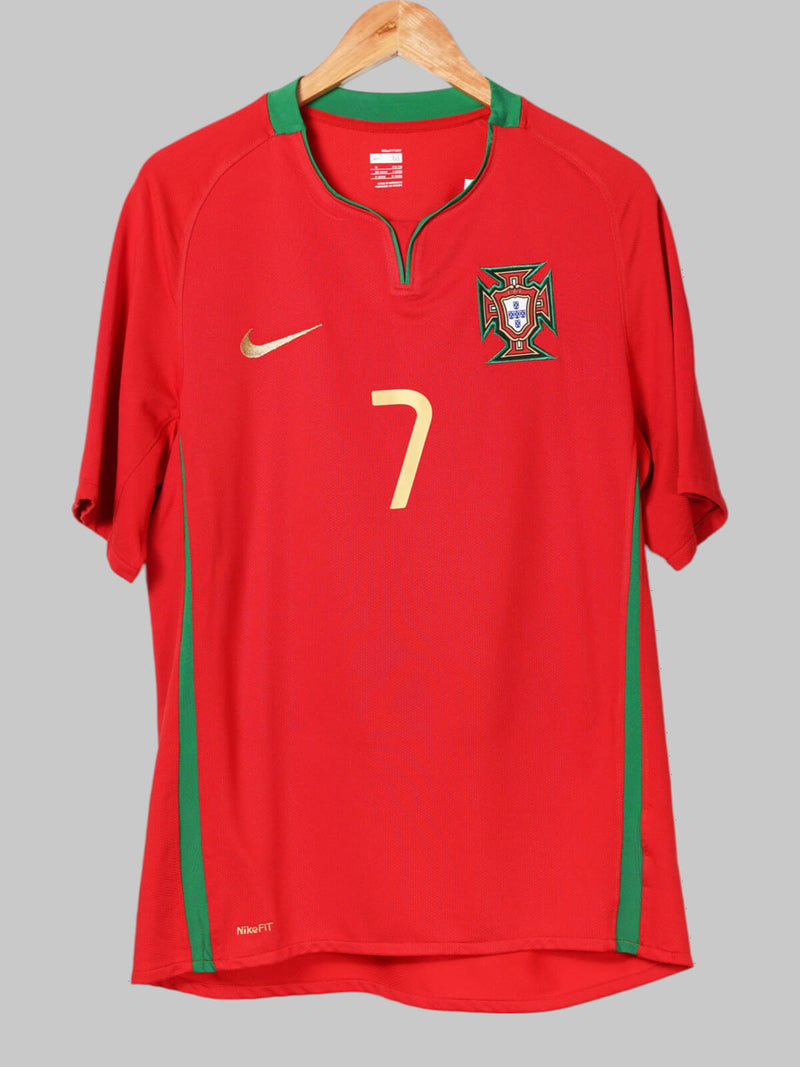 2008/09 Portugal Ronaldo #7 Home Shirt (M)