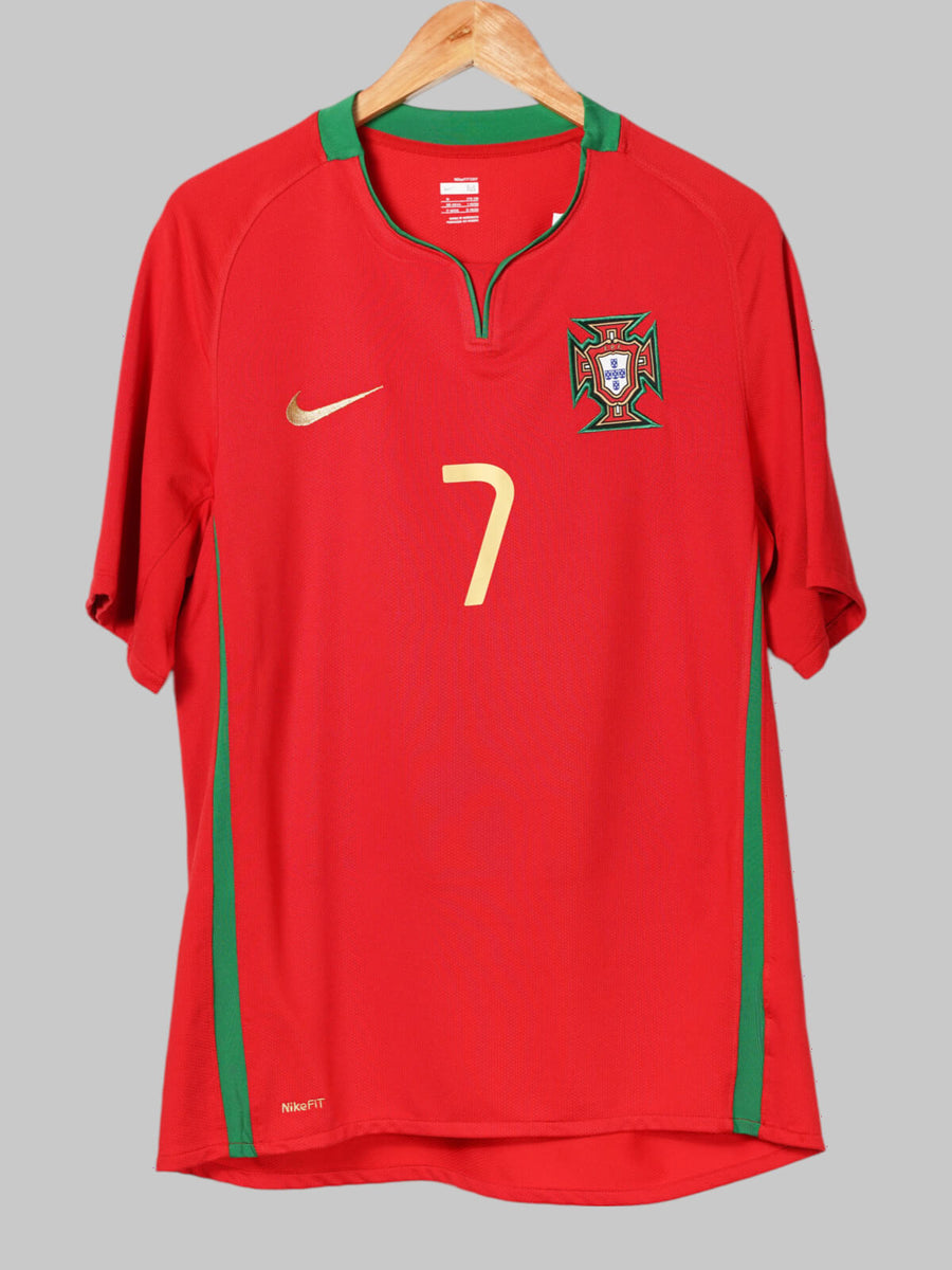 2008/09 Portugal Ronaldo #7 Home Shirt (M)