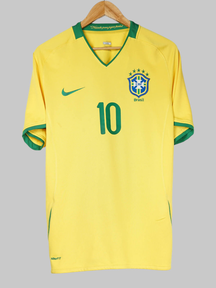 2008/9 Brazil Ronaldinho #10 Home Shirt (M)