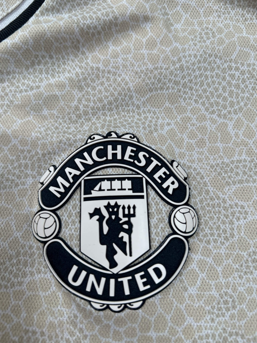 2019/20 Manchester United B.Fernandes #18 Away Shirt (XL)