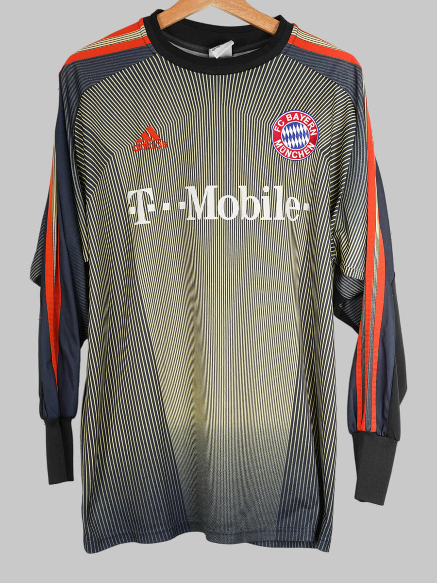 2003/4 Bayern Munich Keeper Shirt #1 Kahn (M)
