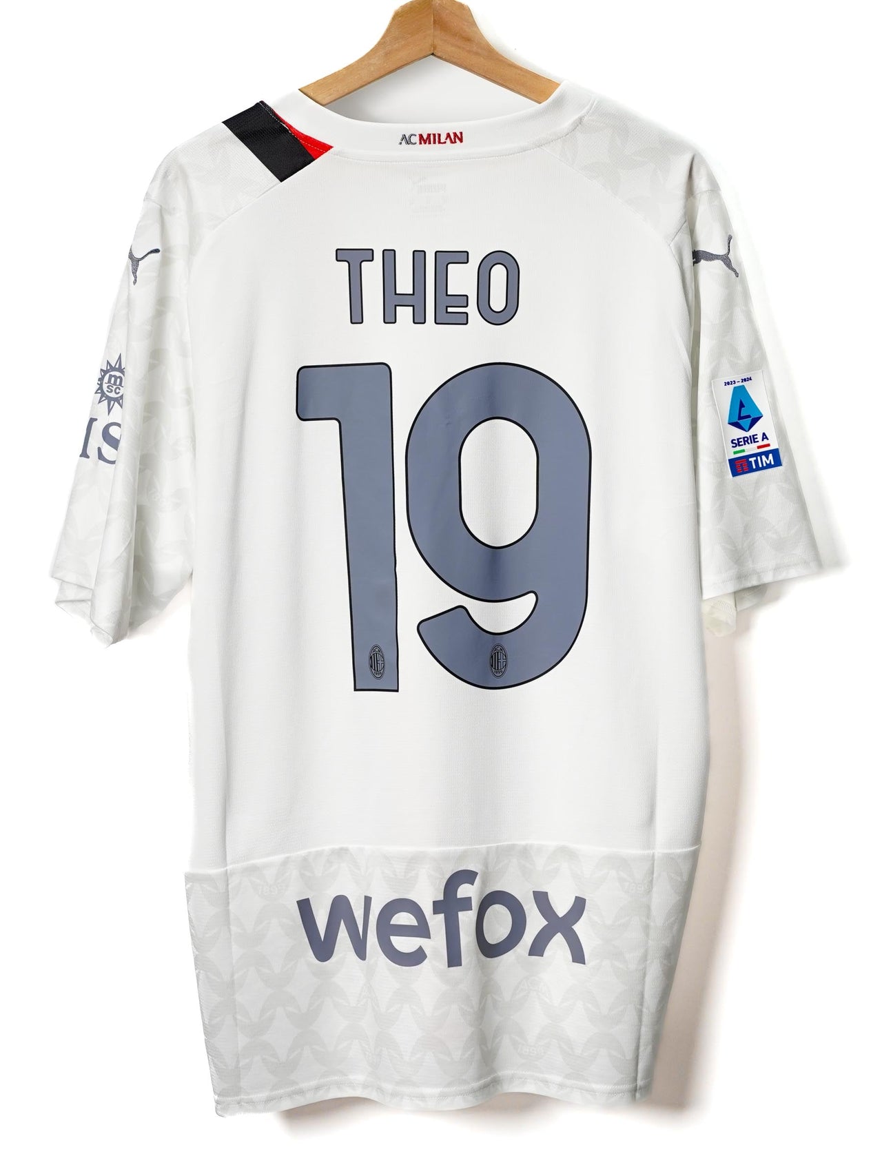 AC Milan Away Shirt 2023/24 Theo 19 (XL)