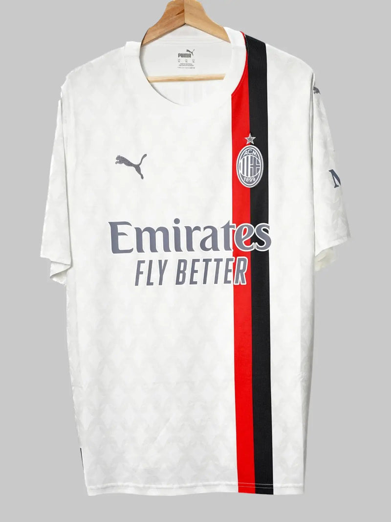 AC Milan Away Shirt 2023/24 Theo 19 (XL)
