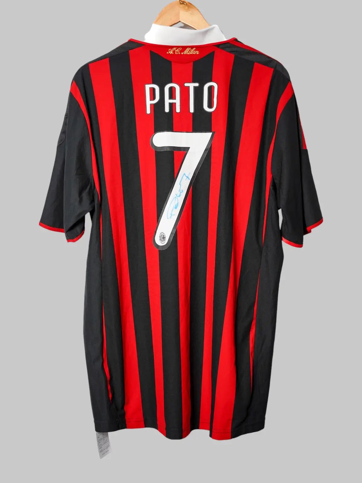 AC Milan Home Shirt 2009/10 Pato Signed (XL)