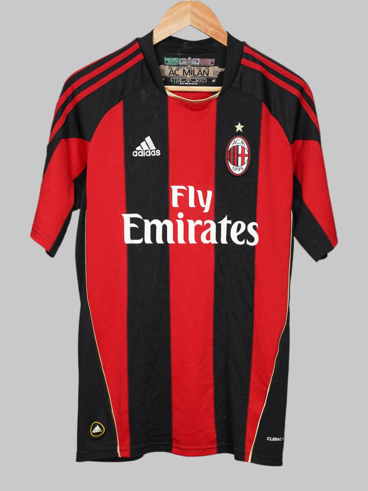 AC Milan Home Shirt 2010/11 Ibrahimovic 11 (M)