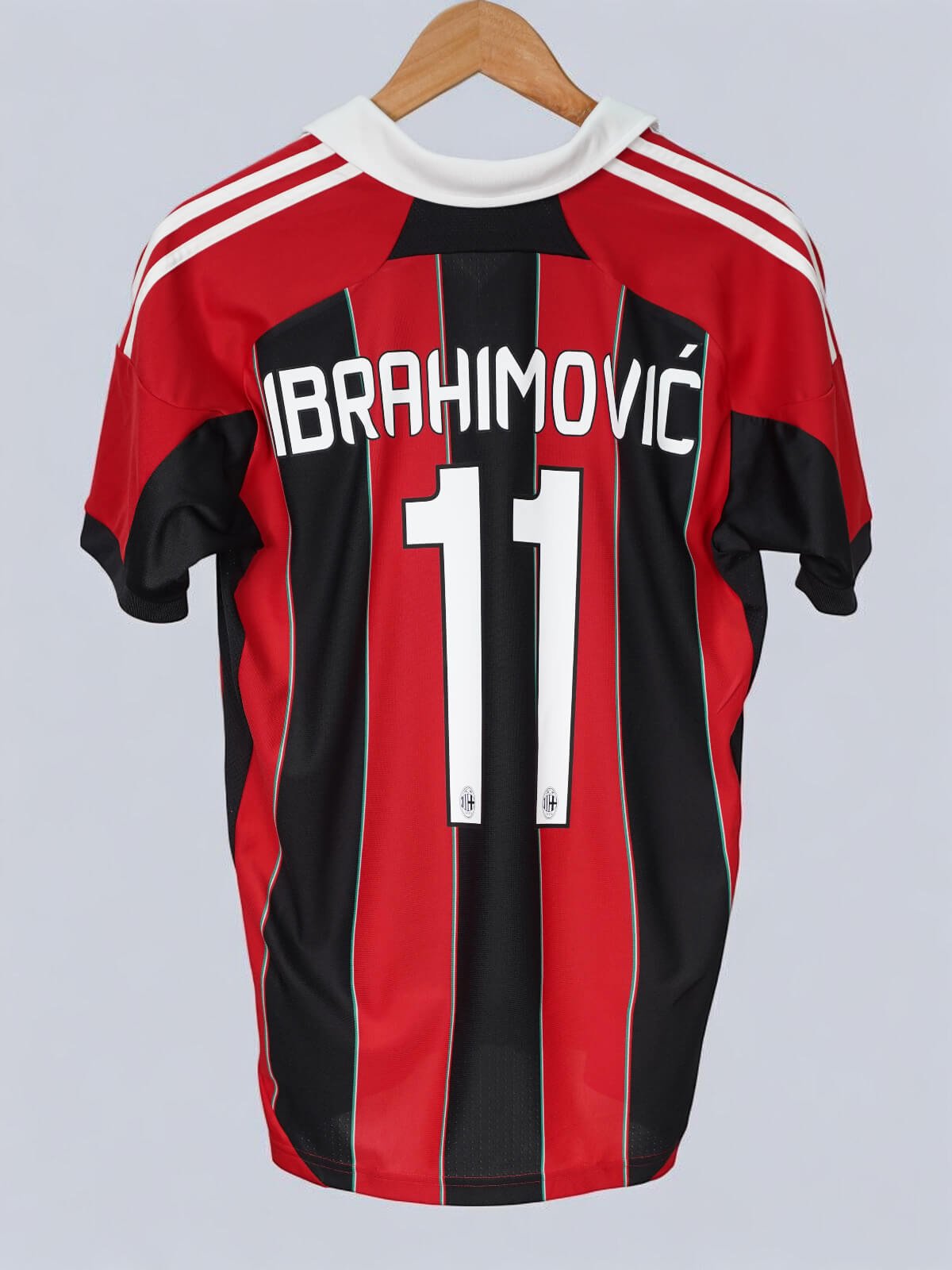 2012/13 AC Milan Ibrahimović #11 Home Shirt (XL Kids) Adidas | First11