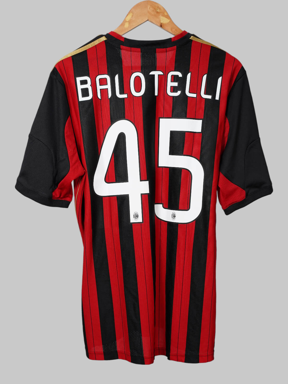 2013/14 AC Milan Balotelli #45 Home Shirt (L) Adidas – First11