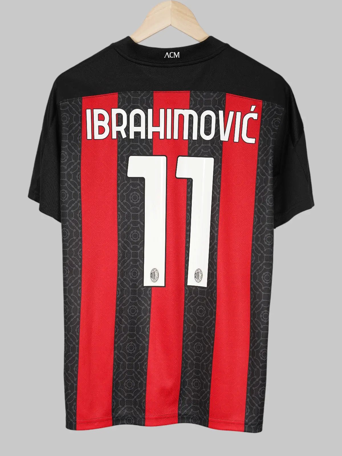 AC Milan Home Shirt 2020/21 Ibrahimovic 11 BNWT (M)