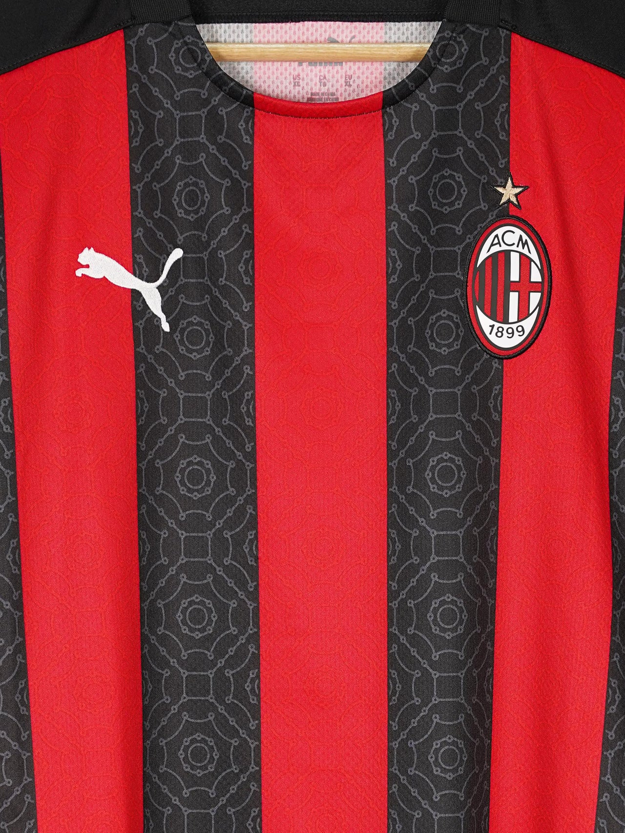 AC Milan Home Shirt 2020/21 Ibrahimovic 11 (XL)