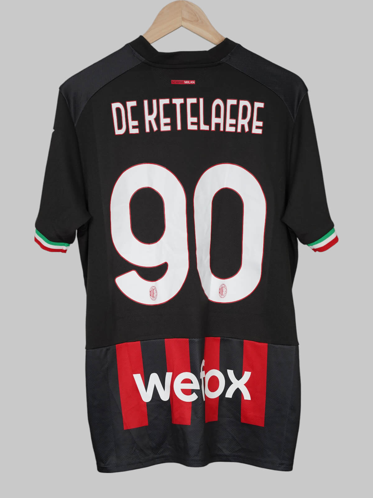 AC Milan Home Shirt 2022/23 de Ketelaere 90 (L)