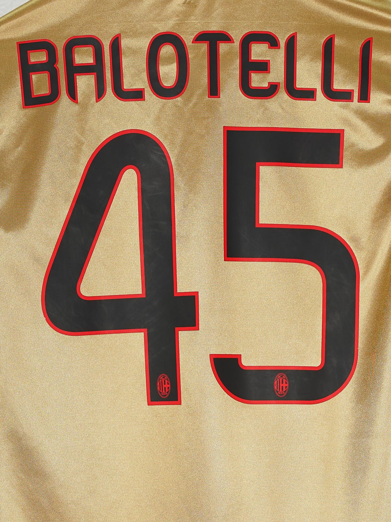AC Milan Third Shirt 2013/14 Balotelli 45 (L)