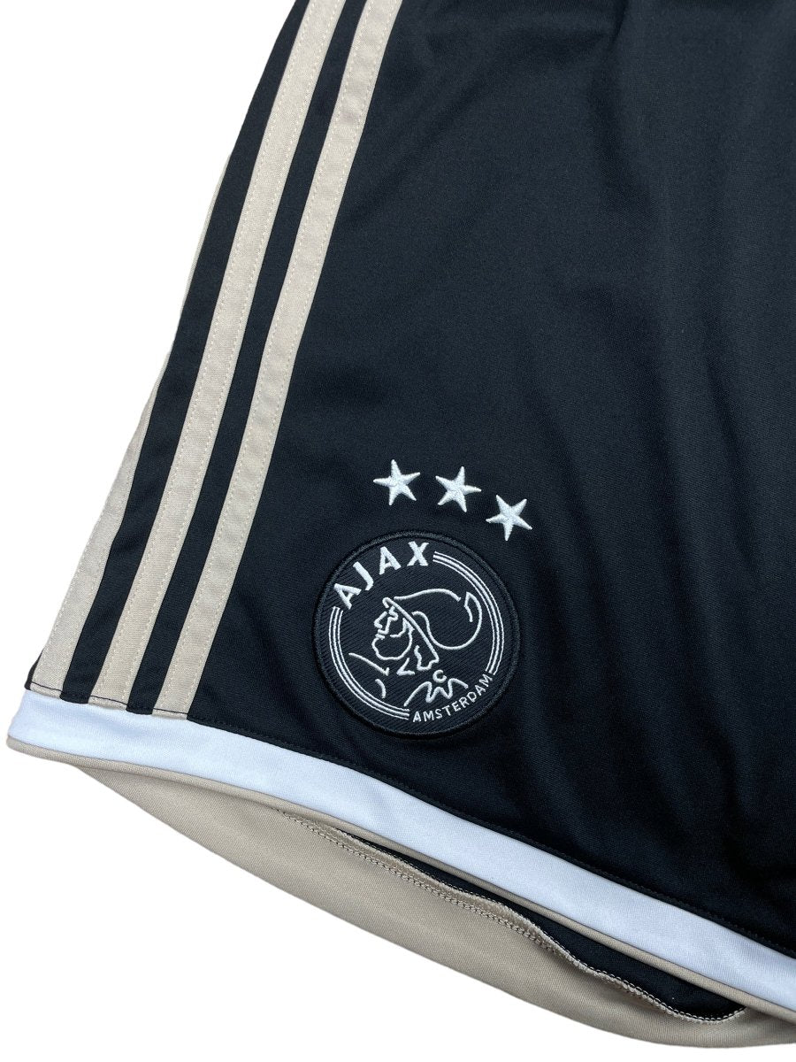 Ajax 2018/19 Away Shorts - 10/10 - M