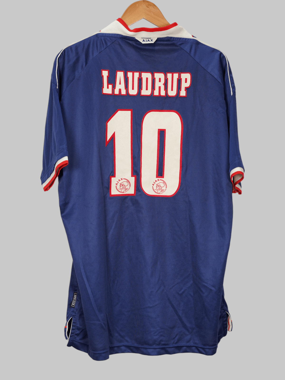 1999/00 Ajax Laudrup #10 Away Shirt (XL) Umbro | First11