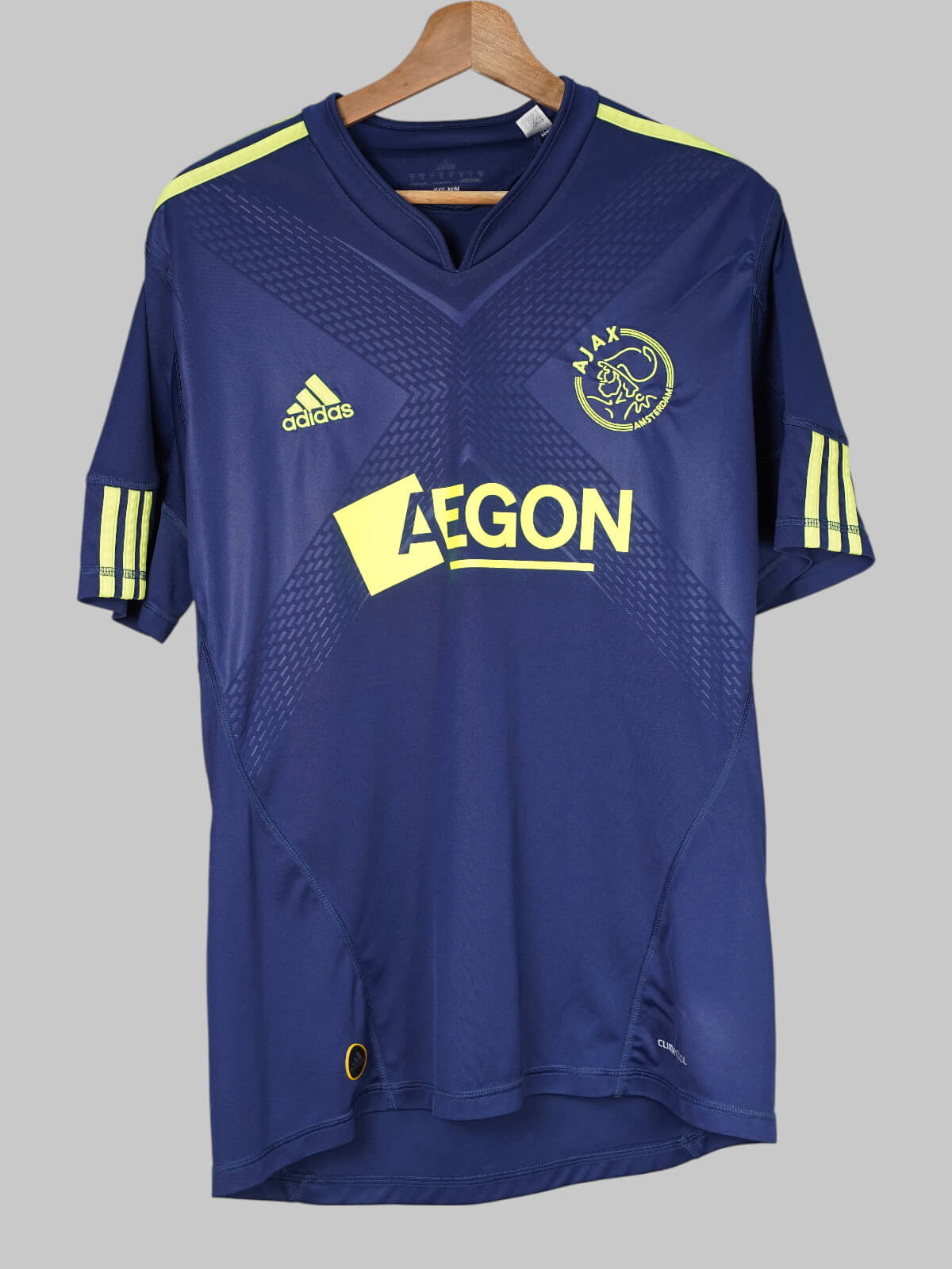 Ajax Away Shirt 2010/11 Suarez 16 (L)