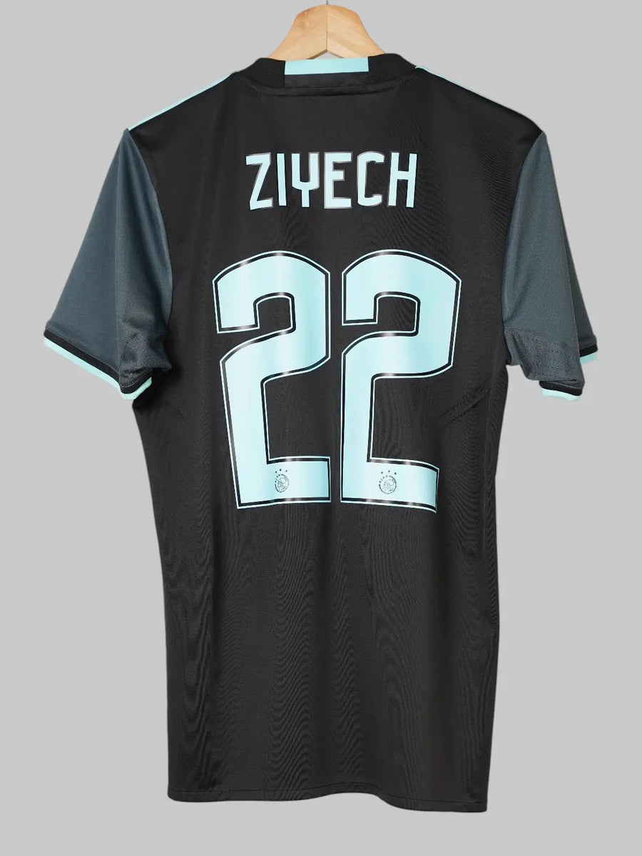Ajax Away Shirt 2016/17 Ziyech 22 (S)