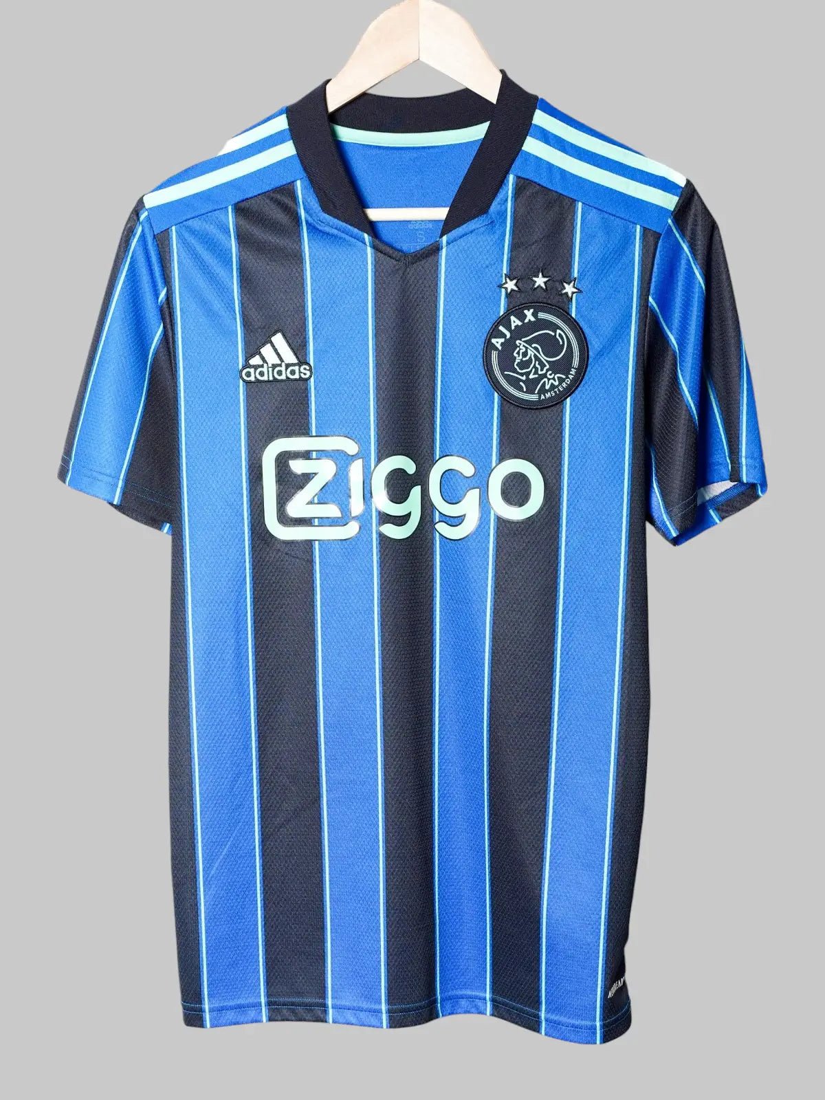 Ajax Away Shirt 2021/22 Gravenberch 8 (S)