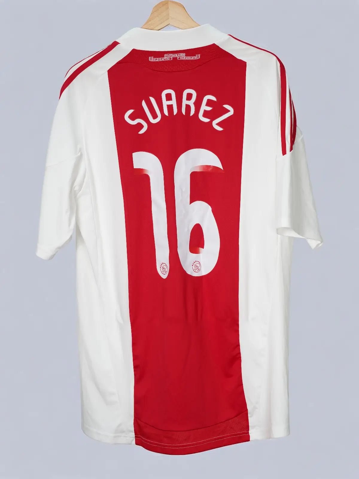 Ajax Home Shirt 2010/11 Suarez 16 (L)
