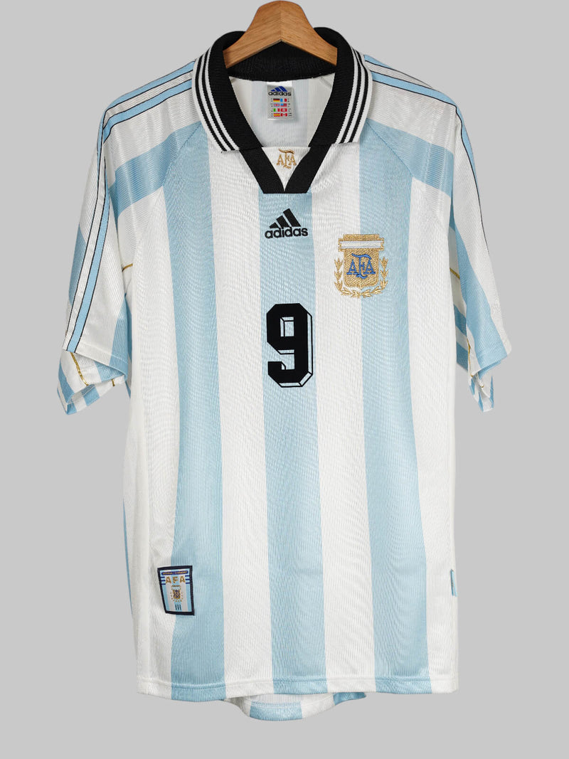 Argentina Home Shirt 1998/99 Batistuta 9 (M)