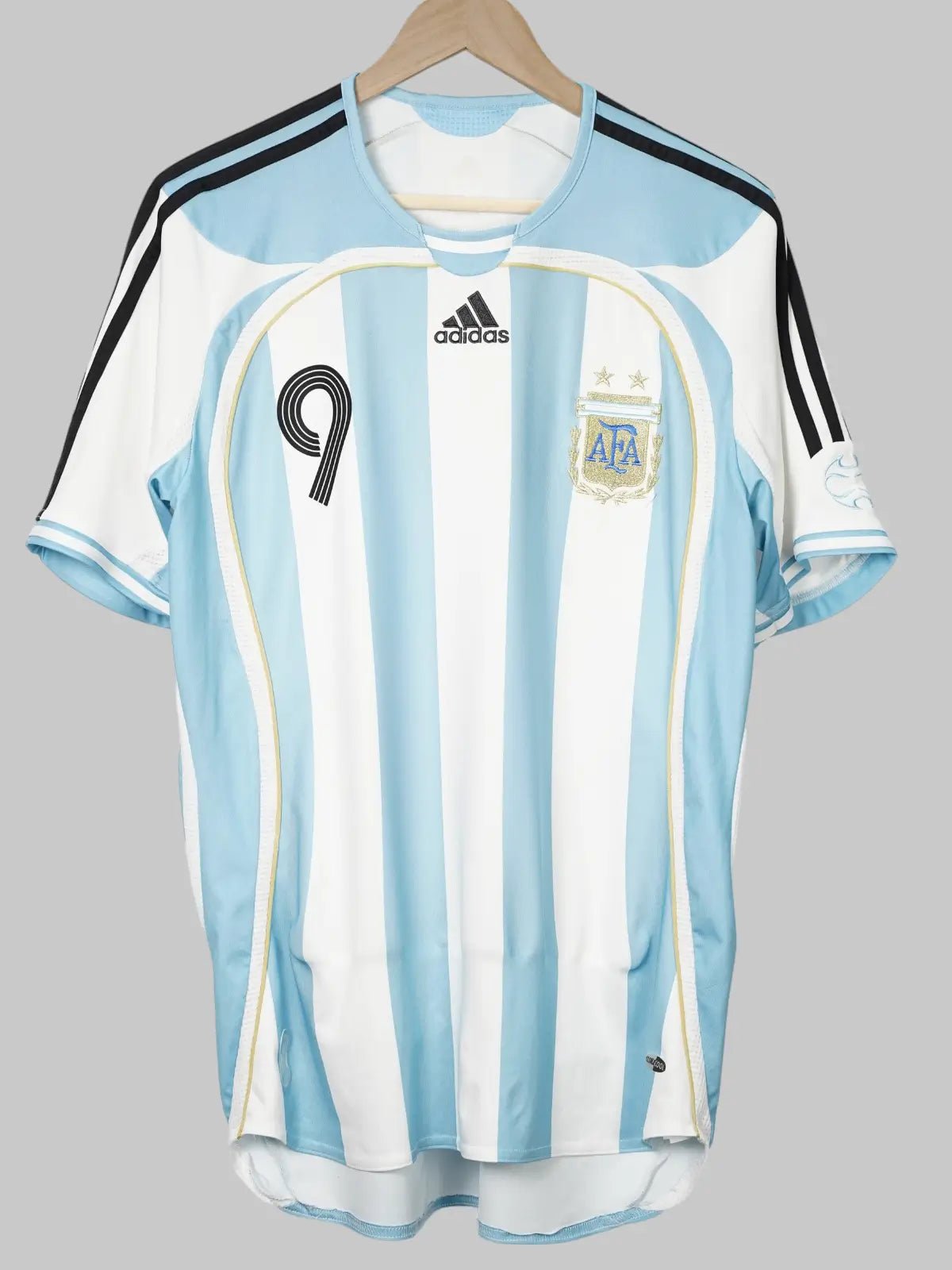 Argentina Home Shirt 2006/7 Crespo 9 (M)