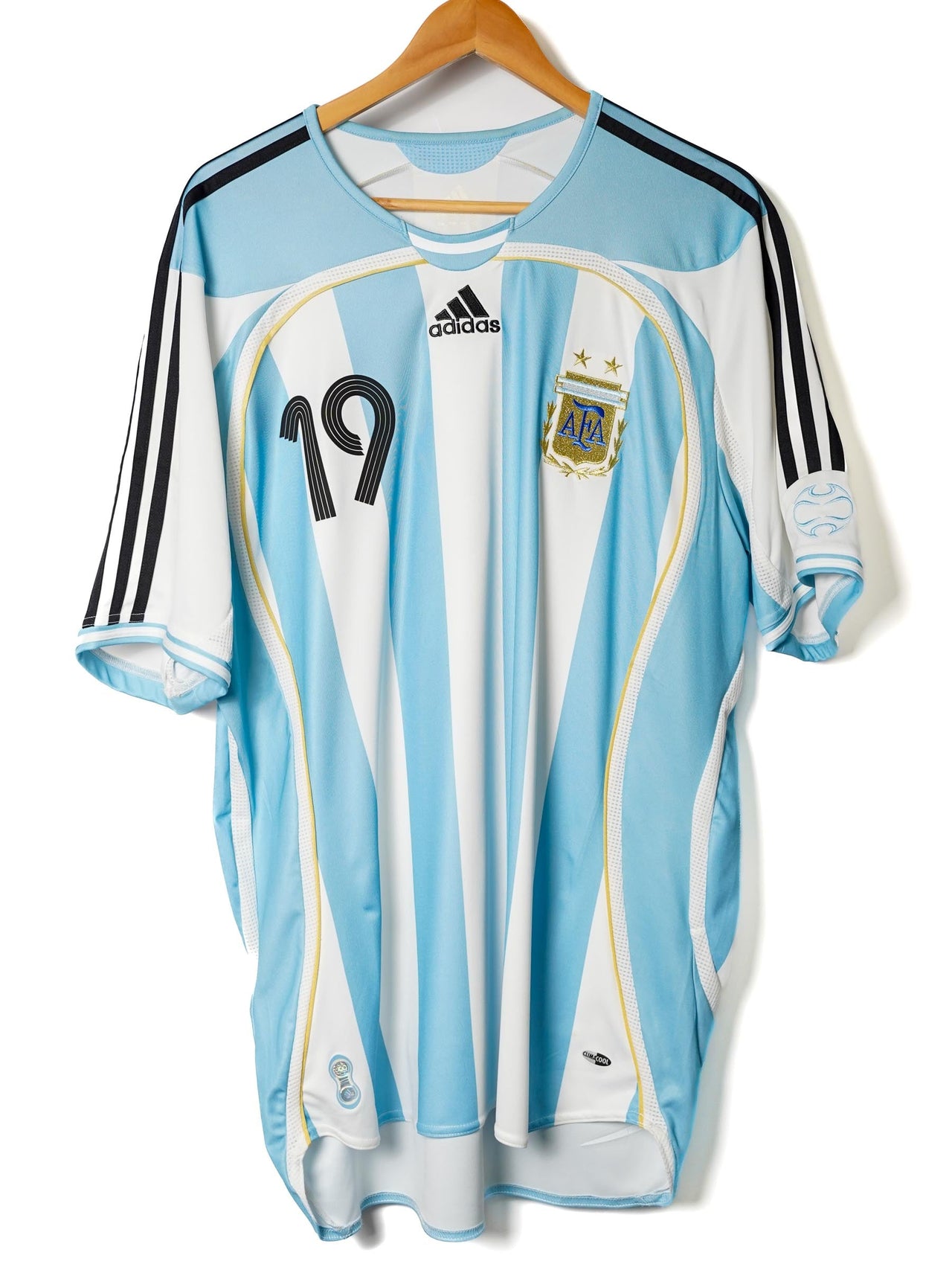 Argentina Home Shirt 2006/7 Messi 19 (XL)