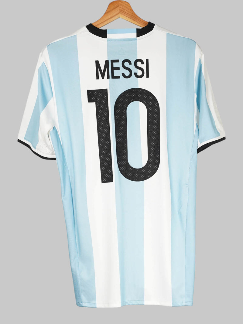 Argentina Home Shirt 2016/17 Messi 10 (M)