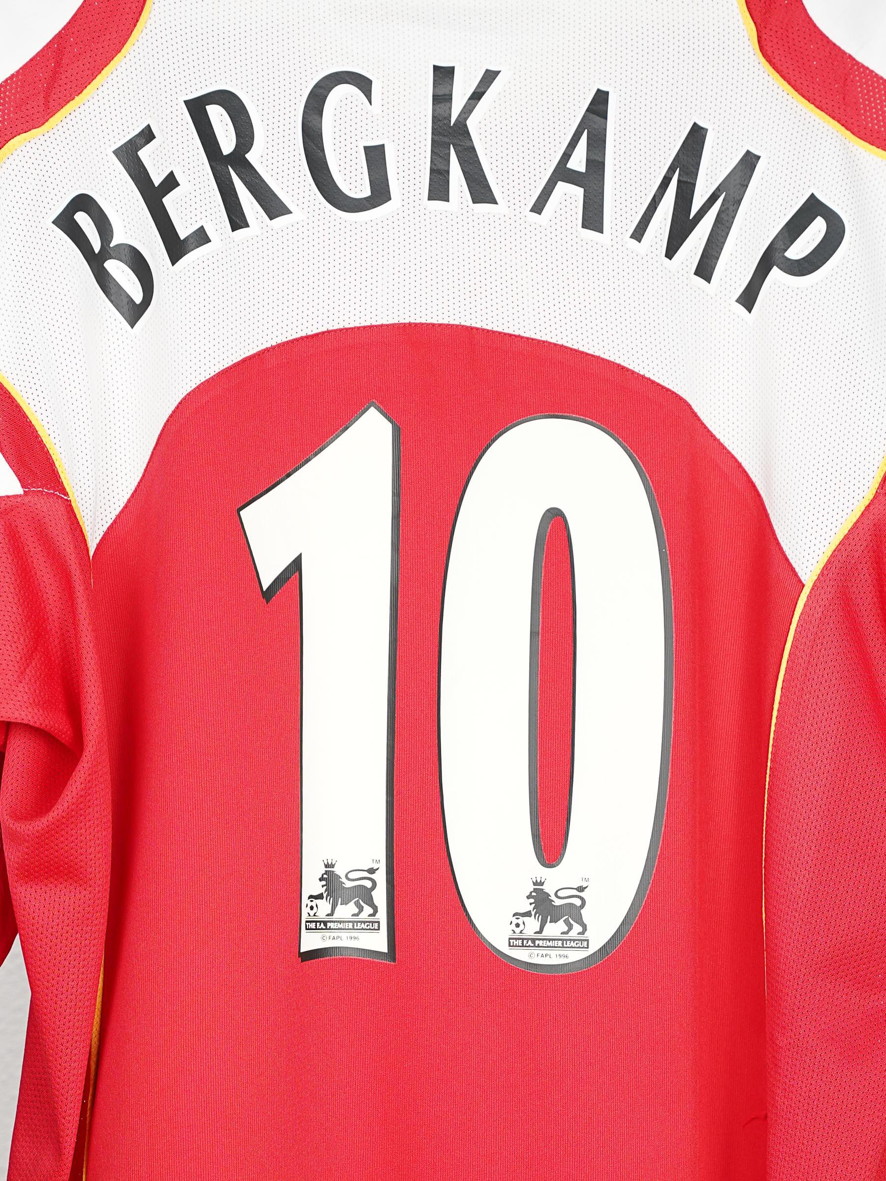2004/05 Arsenal Bergkamp #10 Home Shirt (XXL) Nike | First11