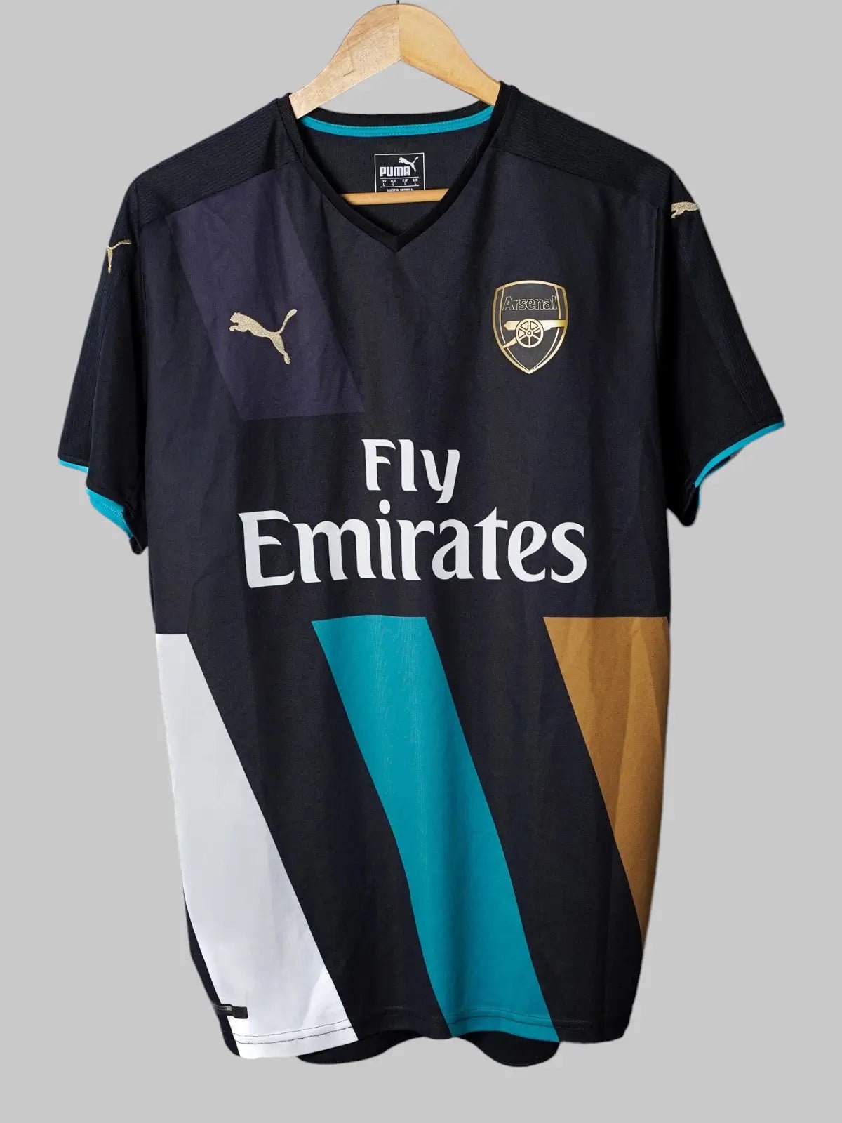 Arsenal Third Shirt 2015/16 Özil 11 (L)