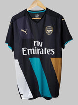 Arsenal Third Shirt 2015/16 Özil 11 (L)
