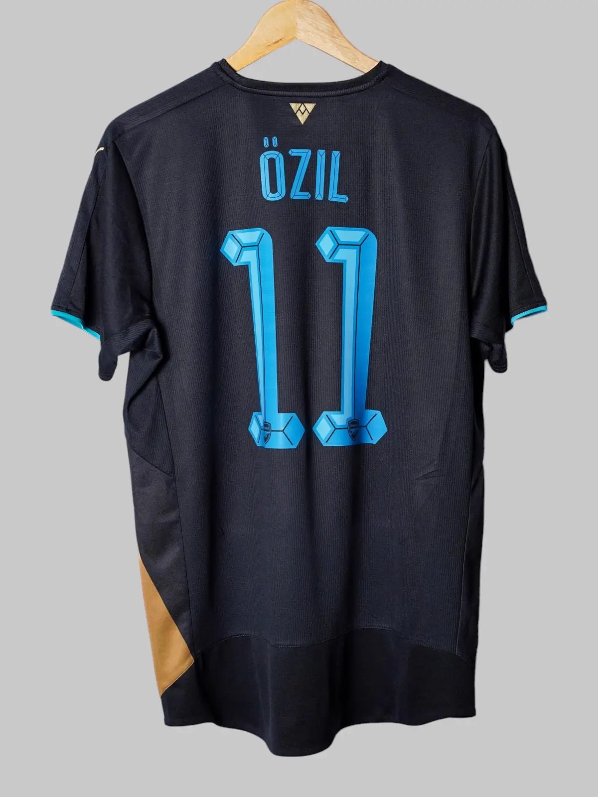 Arsenal Third Shirt 2015/16 Özil 11 (L)
